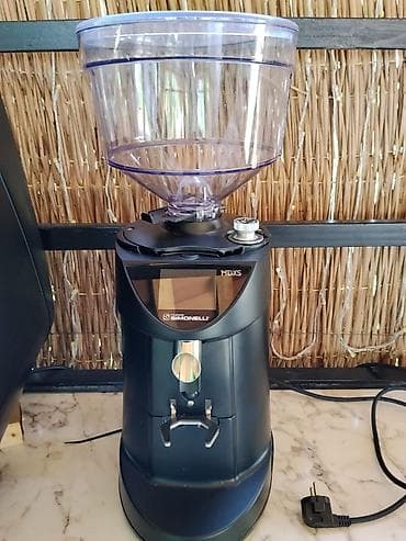fire aparatı: Kofe aparati, kofe uyuden.1 ay istifade olunub.Nuova Simonelli — 3