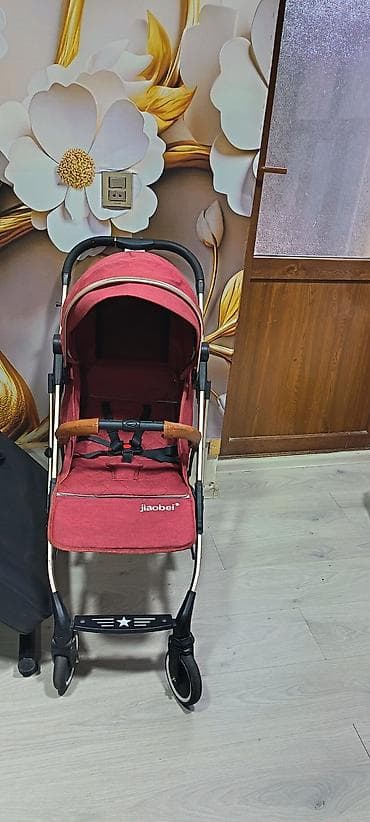 Коляски: Б/у, Возраст: 1-6 месяцев, Самовывоз — 2