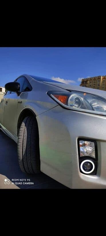 prius qiyməti: Toyota Prius: 1.8 l | 2011 il Hetçbek — 4