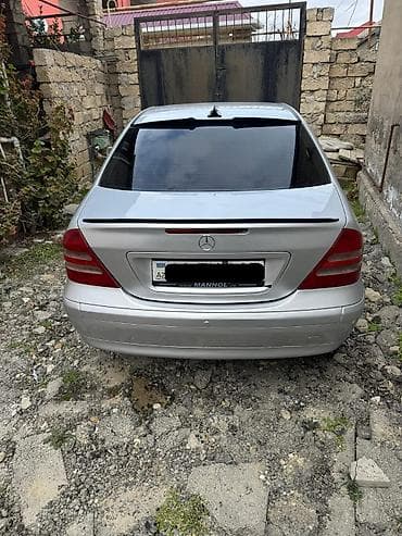 mersedes benz c: Mercedes-Benz 200-Series: 2 l | 2000 il Sedan — 2