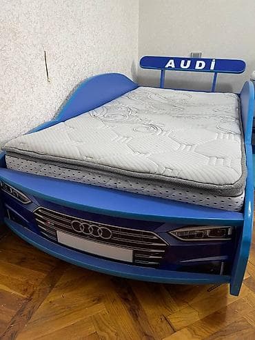 Продается детская кровать машинка. продается с ортопедическим матрасом — 1