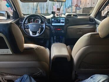 3 23 most: Kia Sorento: 2.4 l | 2012 il Krossover — 7