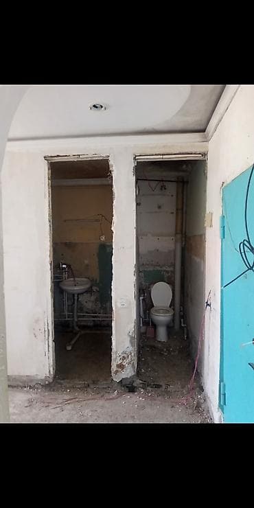 2 mertebeli evler: Temire hazır 2 otaq 5/5 Sumqayıt 11 ci mikrarayon leninqrad — 5