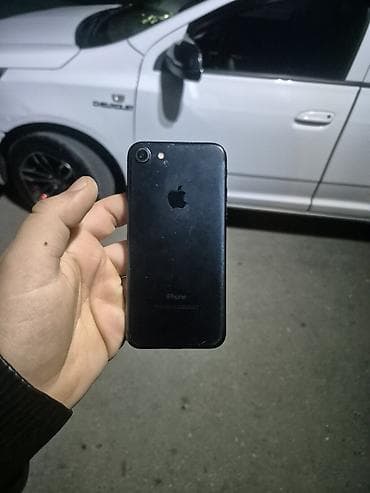 IPhone 7, Qara, Qırıq — 2
