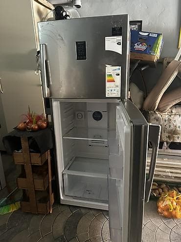 soyuducu arçelik: 2 qapılı Samsung Soyuducu Satılır, rəng - Gümüşü — 2