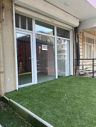 İcarəyə təklif olunan vitrinli obyekt - Şüşə vitrinli giriş və geniş — 3