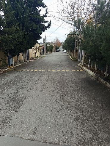 Qarajlar: Anbar satılır.unvan Qaraçuxur 81 nömrəli avtobusun son dayanacagi — 3