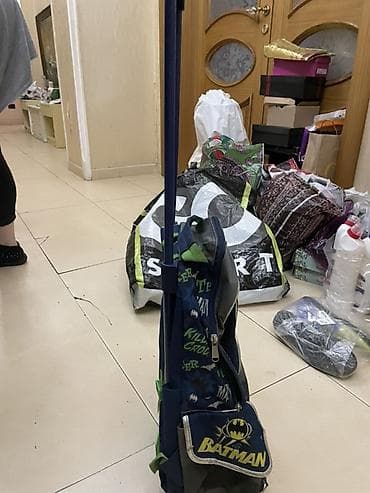 mekteb çanta: Batman temalı uşaq məktəb çantası – təkərli və dartma qulplu model - — 3