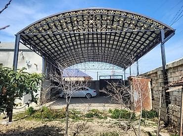 Dekorativ dəmir konstruksiyalı həyatyanı sahə üçün naves/üstörtü. -