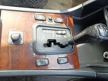 prado disk teker: Mercedes-Benz C-Class: 2.2 l | 1997 il Sedan — 9