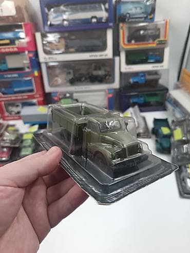 Hər vaxtiniz xeyr olsun. Deagostini firmasinin istehsali olan 1/43