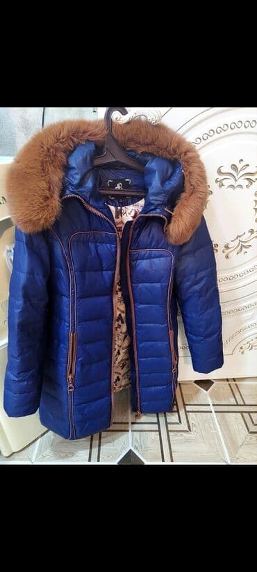 Bir iki dəfə geyinilib yeni kimidir ölçüsü XL 48 Metroya pulsuz