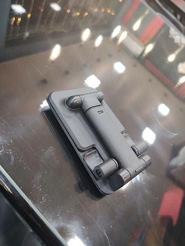 Qatlanan masaüstü telefon/tablet üçün stand - Universal uyğunluq: 4–8