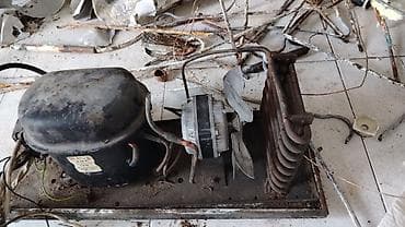 radiatoru: Türk Elektrik (Tecumseh) soyuducu kompressor bloku Model: AE 196 YC — 2