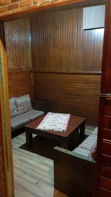 qarayev obyekt: Nərimanov rayonu, Nərimanovda saatın yaxınlığında ümumi sahəsi 250 — 3