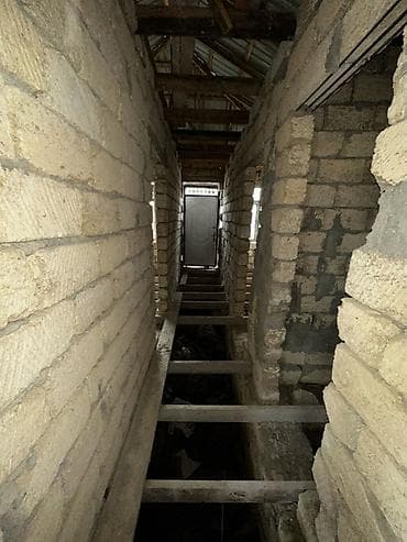 Mənzillər: 2 otaqlı, 71 kv. m, Kredit yoxdur, Təmirsiz — 10