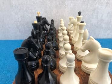 nerd taxta satisi: Antik Sahmat sovet dovrune aid 1970 ci il ela vezyyetde 45*45 — 12