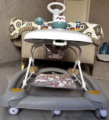 ручка: Uşaq gəzdirəni / yürütəci. - Rəng: boz-ağ, sarı detallı - 6 təkərli — 2