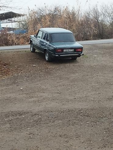 запчасти авто: Vaz 2106 sedan – tünd yaşıl rəng, klassik “kvadrat” kuzov dizaynı. - — 2