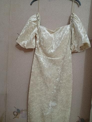 Aksesuarlar: Zərif ziyafət/gecə geyimi 1 dəfə istifadə olunub - Rəng — 1
