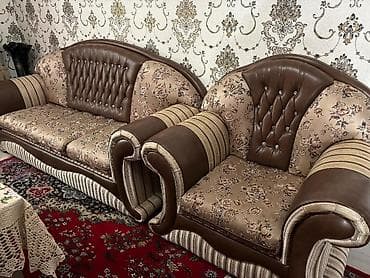 dəri divanlar: Klassik üslubda salon dəsti Tərkib: - 1 ədəd 3 nəfərlik divan - 2 — 2
