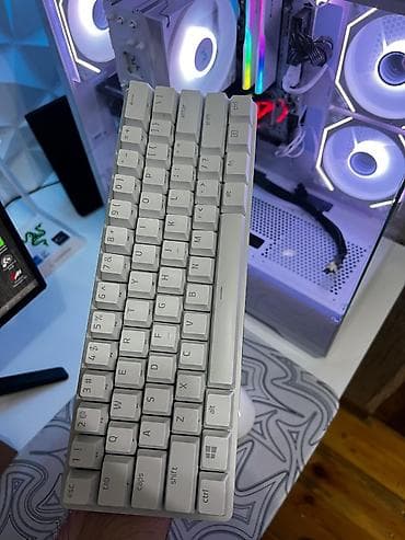 macbook pro ikinci el: Razer hunstman mini — 2