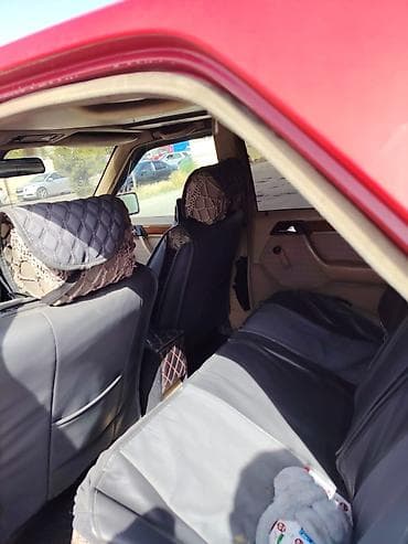 Mercedes-Benz 200: 2 l | 1991 il Sedan — 5