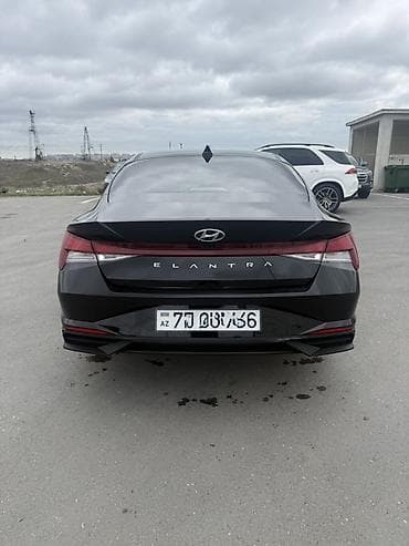 kon: Hyundai Elantra: 2 l | 2022 il Sedan — 8