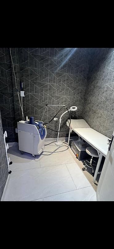 Təhsil, elm: Barberia kişi salonu – Nərimanov m/st yaxınlığı Xidmət: Peşəkar kişi — 3