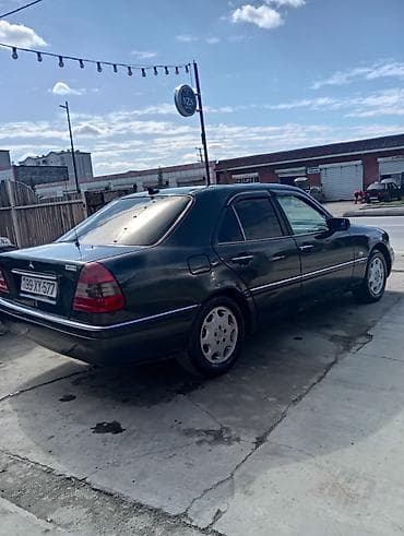ford avtomobilleri: Mercedes-Benz C-Class: 0.2 l | Sedan — 3