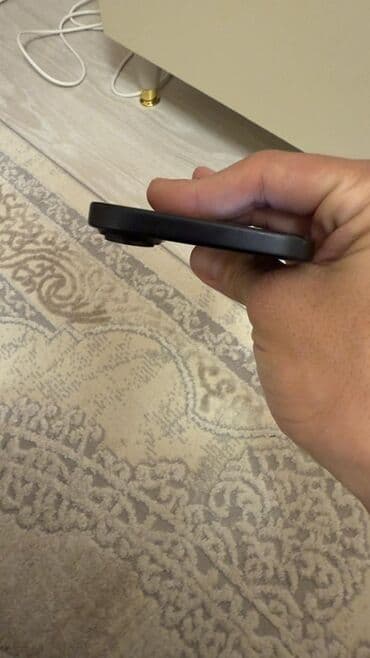 led fanar: IPhone 16, 128 GB, Qara — 6