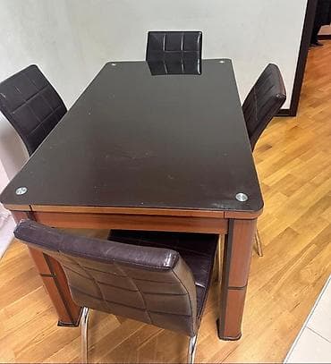 (Masa desti) yaxwi vezziyetde seliqeli islenib 4 Oturacaq daxildir at lalafo.az (Masa desti) yaxwi vezziyetde seliqeli islenib 4 Oturacaq daxildir