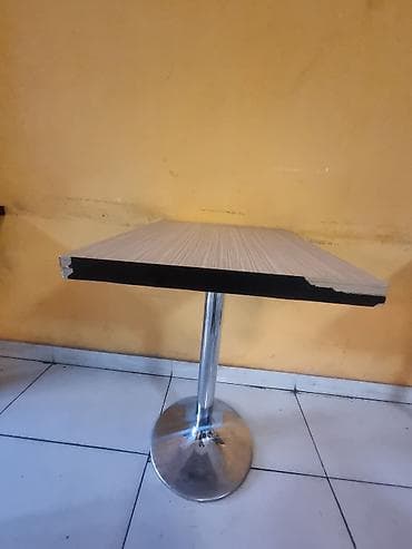 Dördbucaq masa, Açılan, Teksturalı laminat, Zəmanətsiz, Kredit yoxdur