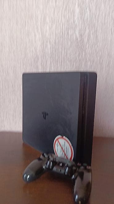 Ps 4 slim 500 gb 8 yazılma oyun 2 disk oyun 1 pult orginal - Model