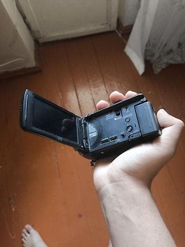 honor 70 pro plus: Salam kamera video şəkil üçündur 2000 çi ildə alınıb elede qalb evde — 5