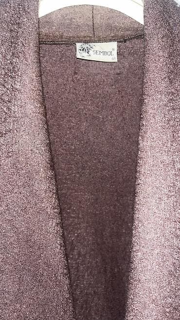 Baş geyimləri: Qəhvəyi üst geyimi yeni kimidir, orta qalınlıqdadır, panço tiplidir — 6