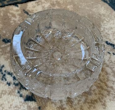 пепельница: Пепельница как новая, низ 15 см, верх 13,5см — 1