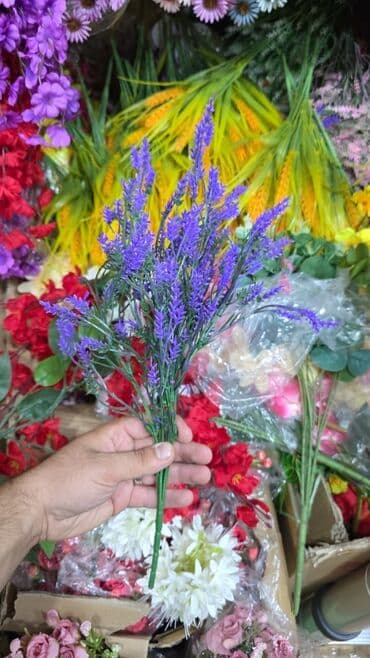 искусственные цветы баку: Şəkildə gördükləriniz 2 azndan başlıyır 5 aznə qədər qiymətlərdir — 7