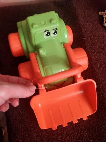 Nənnilər: Uşaq oyuncaqları – plastik ekskavator və dump truck dəsti ikisine 5 — 3