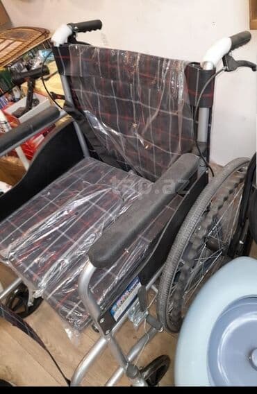 Əlil arabası Əl ile tormuzludur Unitaz kimi de istifadə oluna bilir