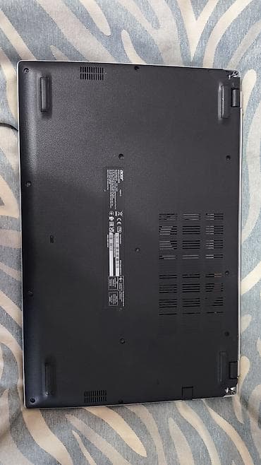 windows 10 pro: Heç bir problemi yoxdur işləməsində. Cüzi Cızıqları var. Ram 8gb DDR — 8