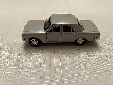oyuncaq masin type 1: Qırmızı rəngdə metal oyuncaq avtomobil modeli - Korpus: die-cast — 8
