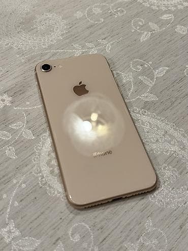 iphone 8 plus korpus: IPhone 8, Qızılı, Barmaq izi — 4