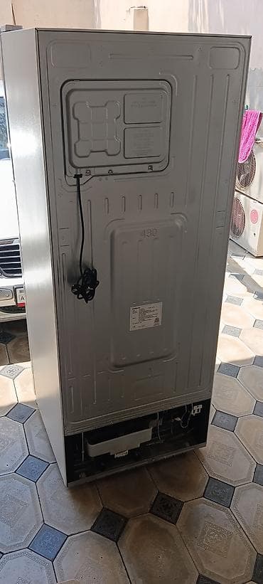 metbex soyuduculari: 2 qapılı Samsung Soyuducu Satılır, rəng - Ağ, Təkərli — 4