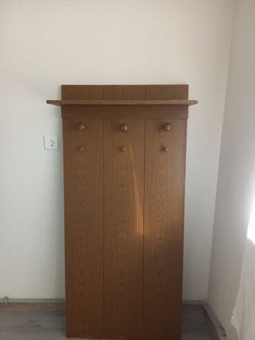 Taxta divar asılqanı