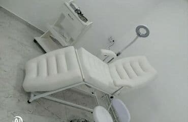 Kuşetka əl işləri ilə hazırlanmış Tam kreslo kimi oturaq vəziyyətdə