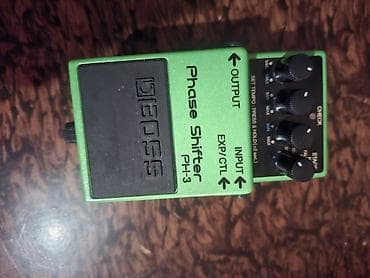 saz aparatlari: Elektrik saz – elektroakustik modifikasiya - Korpus: ağacdan — 6