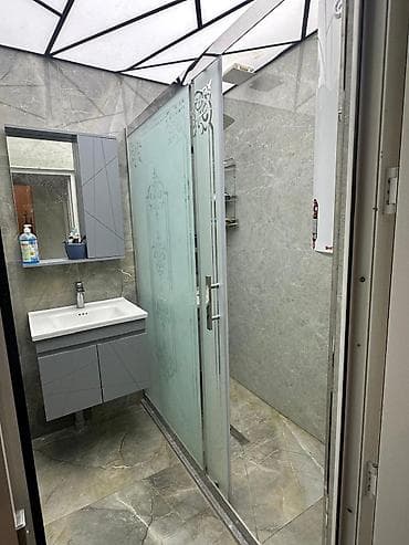 Mənzillər: Bakı, 8-ci mikrorayon, 2 otaqlı, Köhnə tikili, m. Azadlıq Prospekti, 65 kv. m — 3