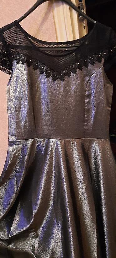 Toy paltari 1 defe toya geyilib 40 AZN