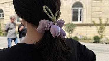baş: Tulpan formalı saç aksesuarı – elastik rezin scrunchie - Dizayn — 2